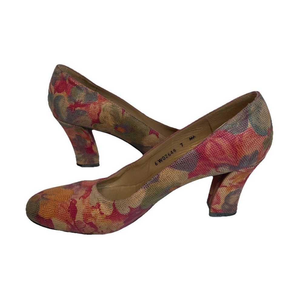 Vintage Stuart Weitzman‎ Women's 7 AAA Pumps Floral Suede Nubuck Spain